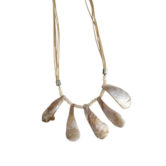 Vintage Mid Century Boho Mother of Pearl Cream Beaded Necklace Rope String - Picture 4 of 4